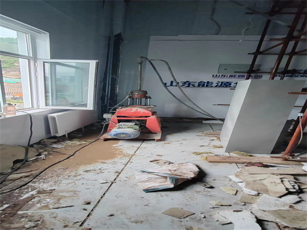 科尔沁地基基础下沉墙体裂缝加固注浆顶升施工